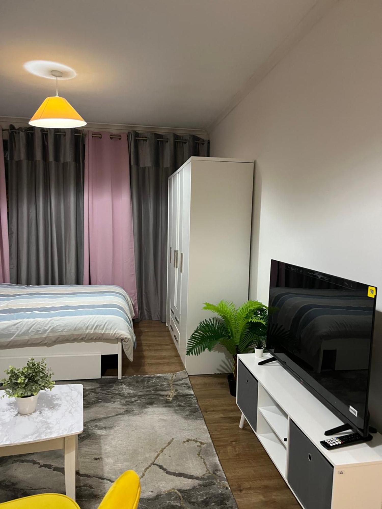 Spacious Near The Center * Londra